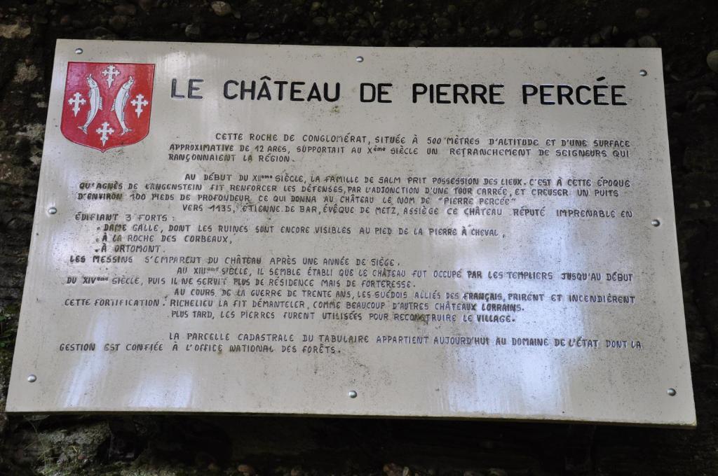 Hotel Restaurant Le Chalet Pierre-Percée 외부 사진